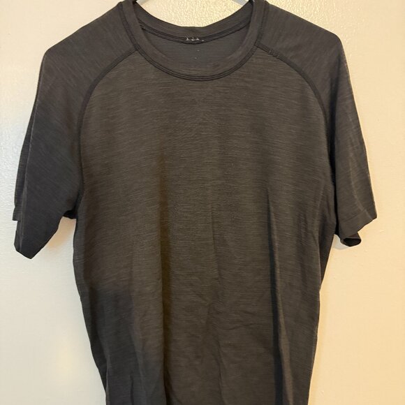 Lululemon Metal Vent Tech Short Sleeve Shirt — Black, Size M - Picture 1 of 2